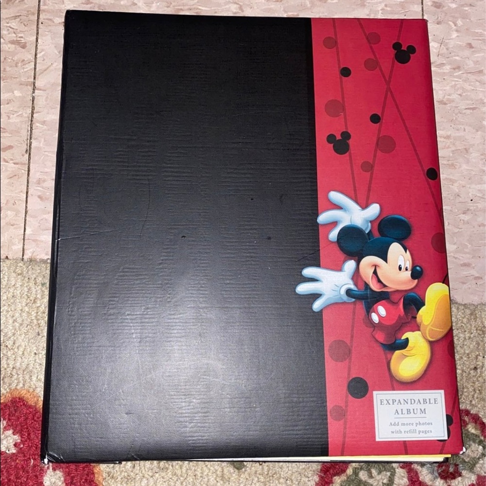 Rare Collectable Disney Mickey Mouse Expandable Photo Album